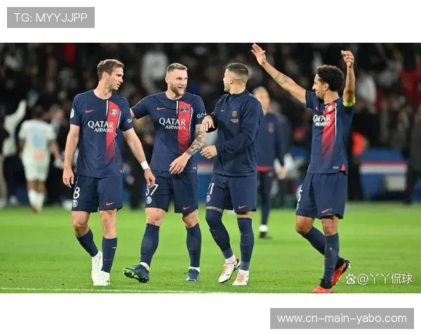 巴黎圣日耳曼防守漏洞暴露，努诺·门德斯失误致失球